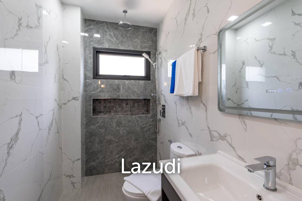5 Beds 5 Baths 240 SQ.M. View Point Villa