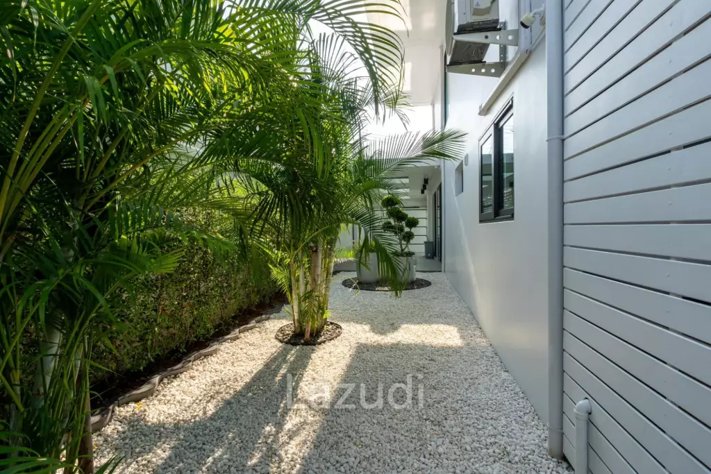 5 Beds 5 Baths 240 SQ.M. View Point Villa