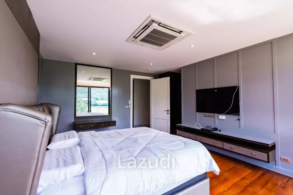 5 Bed 2 Storey Pool Villa with Panoramic Mountain view on the Golf Course