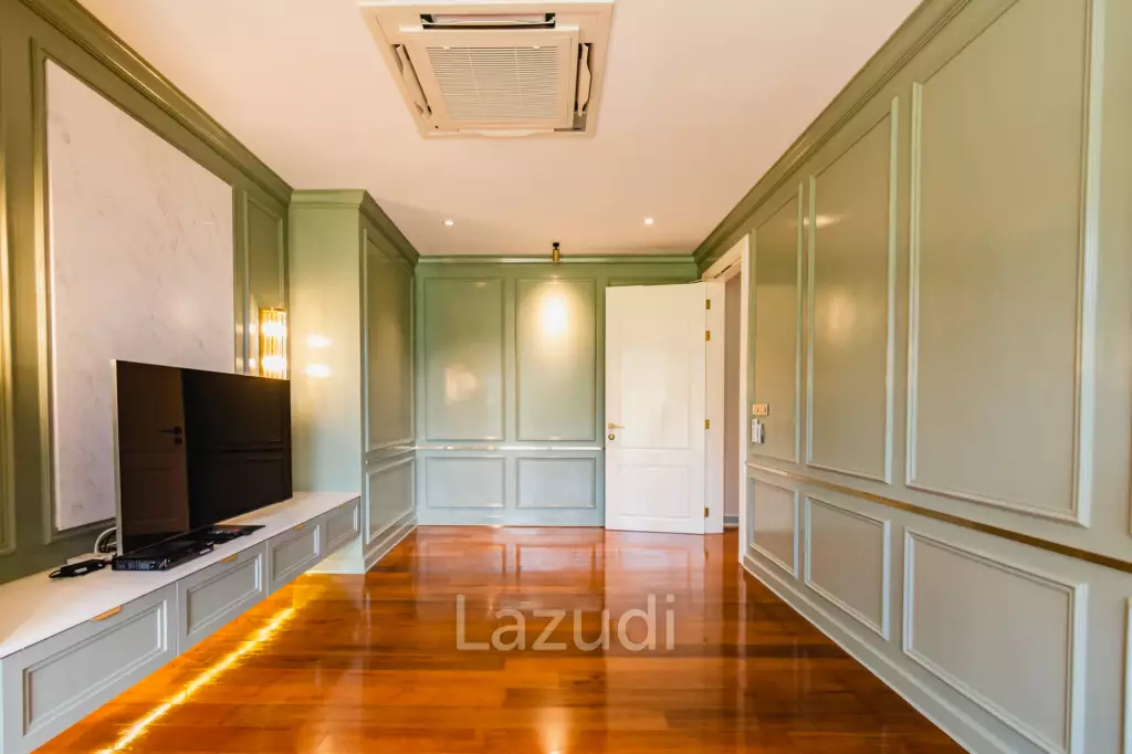 5 Bed 2 Storey Pool Villa with Panoramic Mountain view on the Golf Course