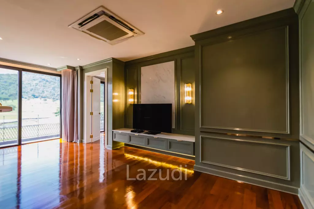 5 Bed 2 Storey Pool Villa with Panoramic Mountain view on the Golf Course