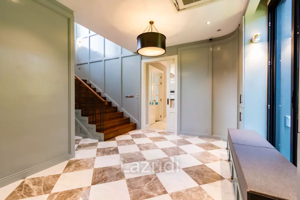 5 Bed 2 Storey Pool Villa with Panoramic Mountain view on the Golf Course