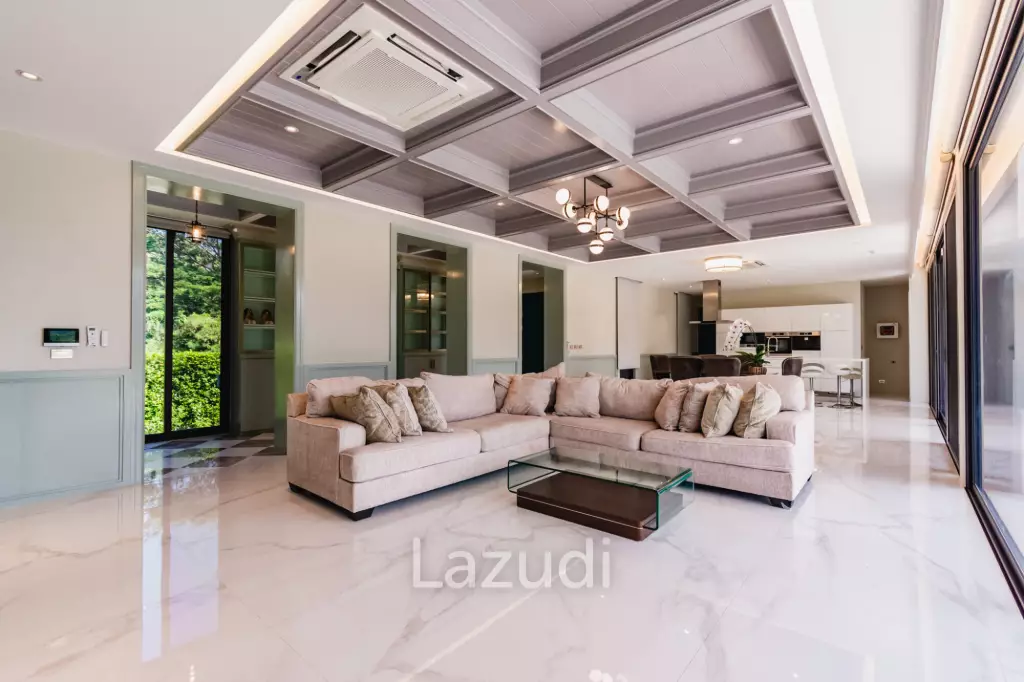 5 Bed 2 Storey Pool Villa with Panoramic Mountain view on the Golf Course