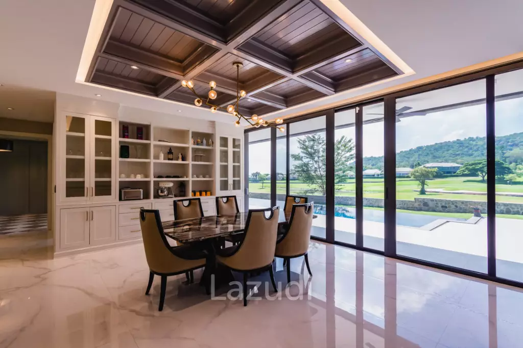5 Bed 2 Storey Pool Villa with Panoramic Mountain view on the Golf Course
