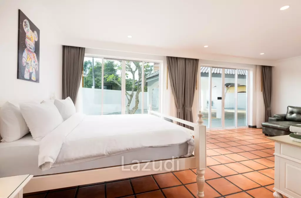 4 Bedrooms 4 Bathrooms 425 SQ.M. Villa Med