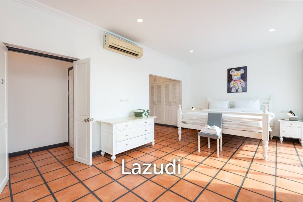 4 Bedrooms 4 Bathrooms 425 SQ.M. Villa Med