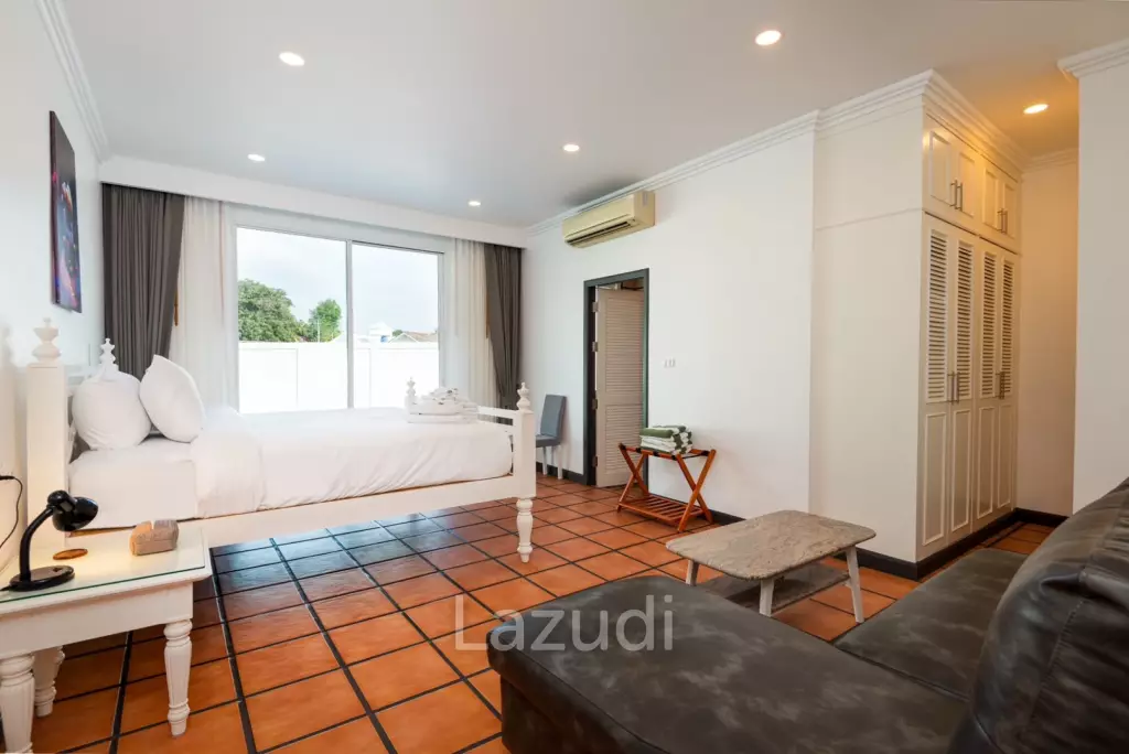 4 Bedrooms 4 Bathrooms 425 SQ.M. Villa Med