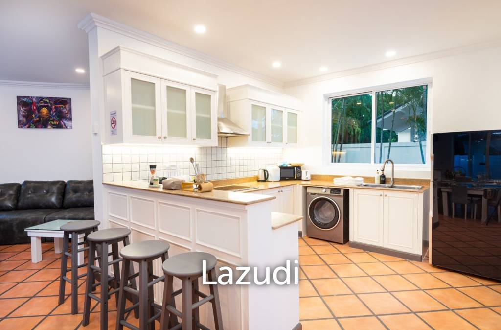 4 Bedrooms 4 Bathrooms 425 SQ.M. Villa Med
