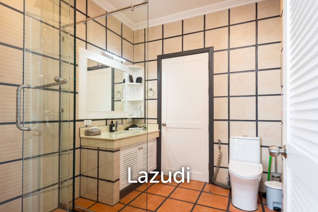 4 Bedrooms 4 Bathrooms 425 SQ.M. Villa Med
