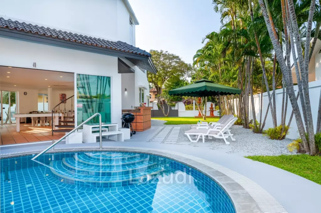 4 Bedrooms 4 Bathrooms 425 SQ.M. Villa Med
