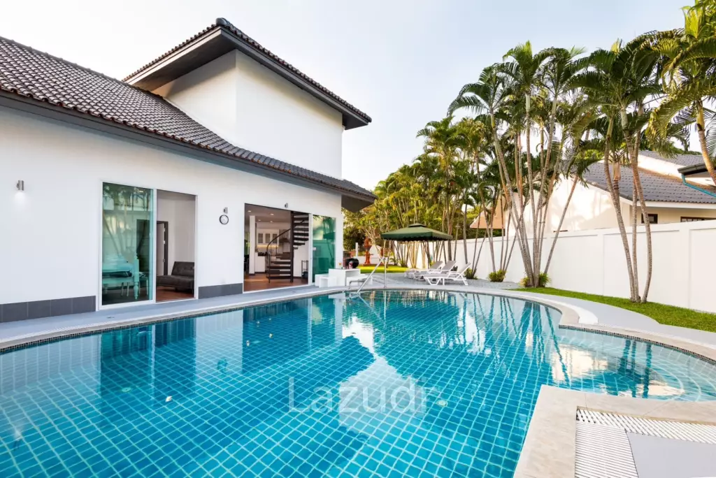 4 Bedrooms 4 Bathrooms 425 SQ.M. Villa Med