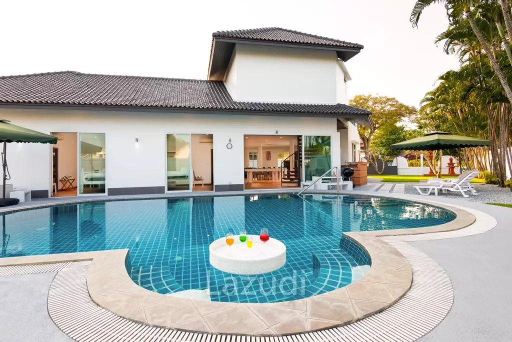 4 Bedrooms 4 Bathrooms 425 SQ.M. Villa Med
