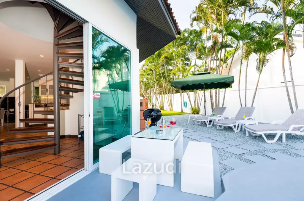 4 Bedrooms 4 Bathrooms 425 SQ.M. Villa Med