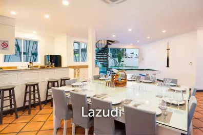 4 Bedrooms 4 Bathrooms 425 SQ.M. Villa Med