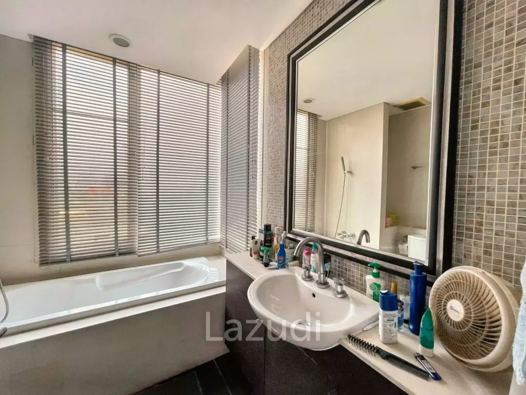 3 Bed 3 Bath 145 SQ.M Watermark Chaophraya