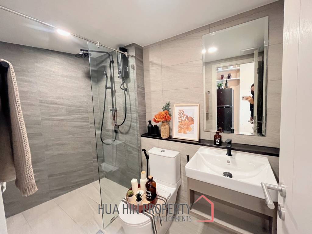 Supalai Blue Whale: 2 Bed Seaview Condo Hua Hin