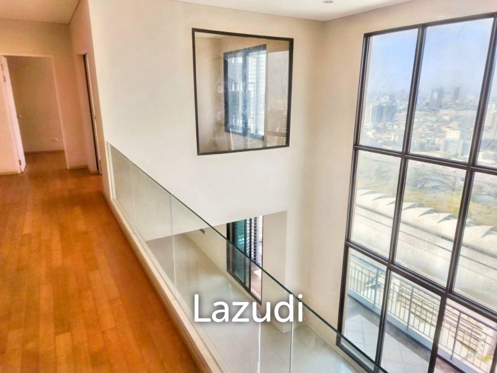 3 Bedrooms 3 Bathrooms 303.64 SQ.M Villa Asok