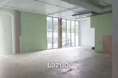 Retail Space near Petchburi MRT Bangkok
