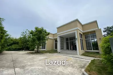 Home Office for rent in Bearing 5 (Near BTS)