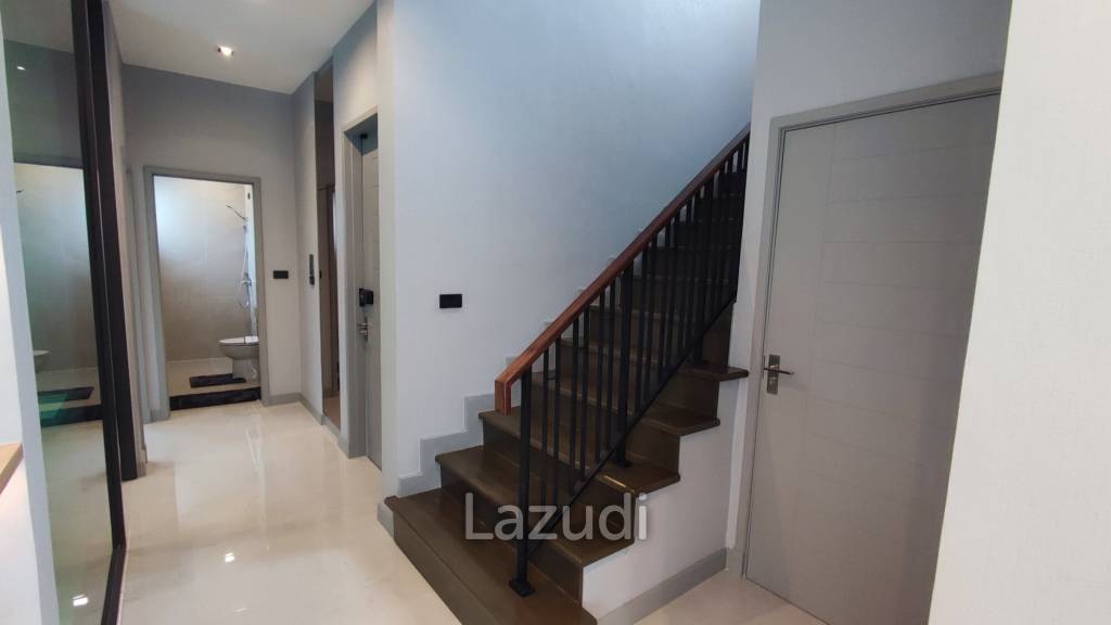 4 Beds 237SQ.M Bangkok Boulevard Bangna KM.5