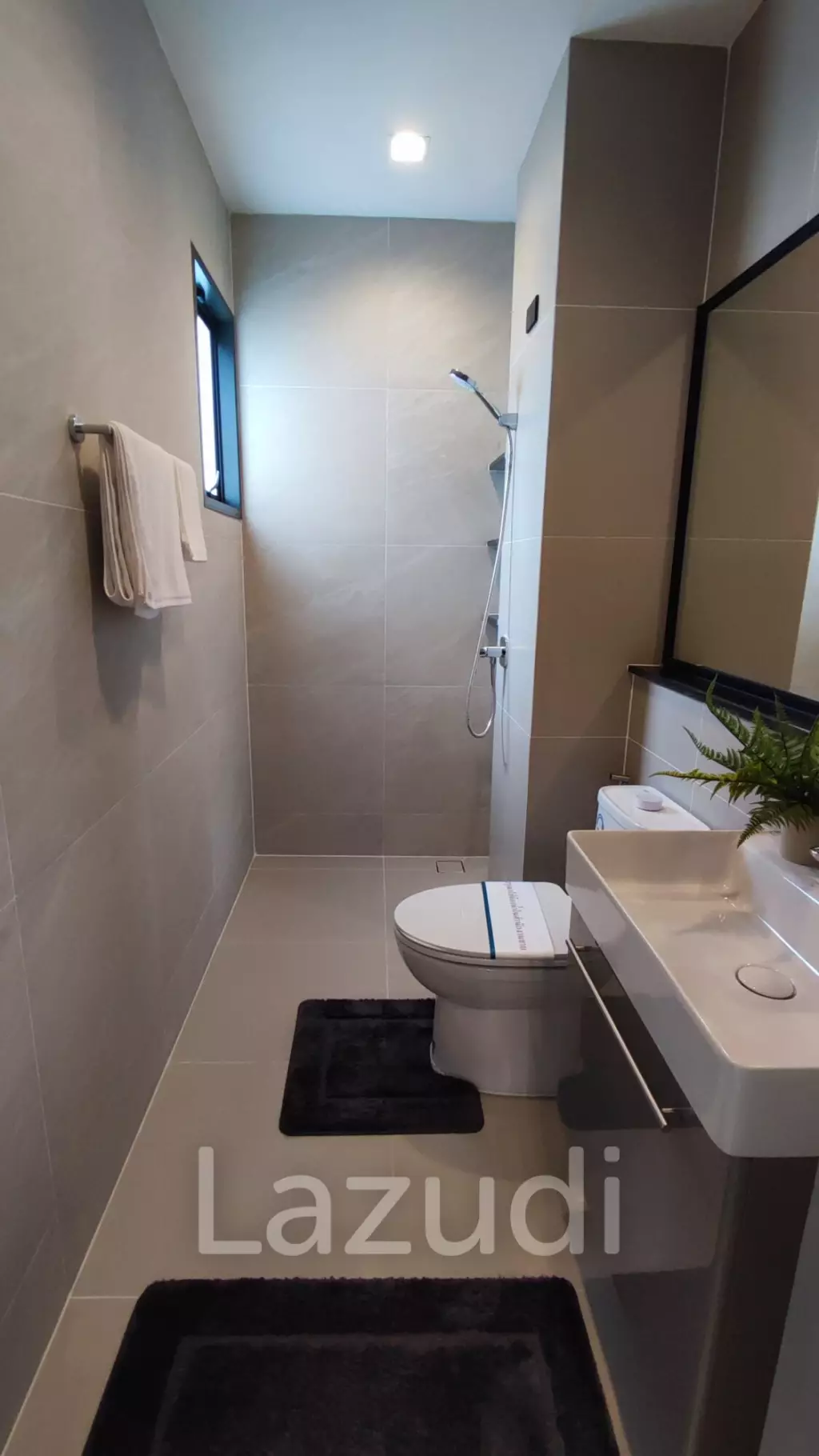 Show Unit 4 Beds Bangkok Boulevard Bangna KM.5