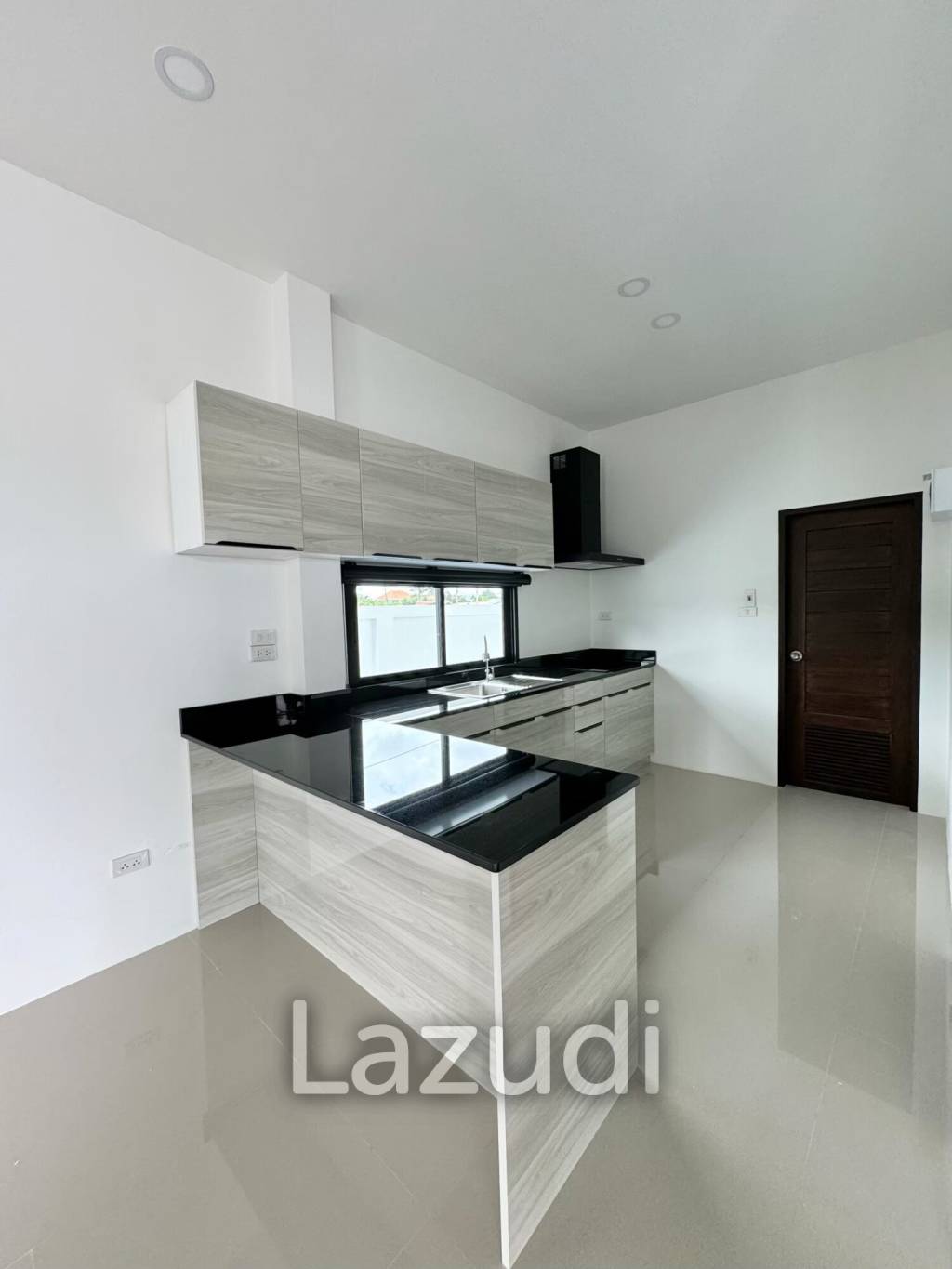 3 bed 3 bath 200 SQ.M Huguh Home Pool Villa Cha Am
