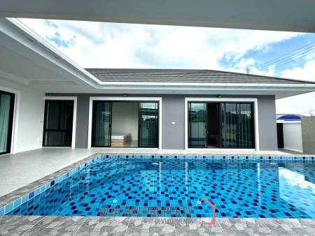 3 bed 3 bath 200 SQ.M Huguh Home Pool Villa Cha Am