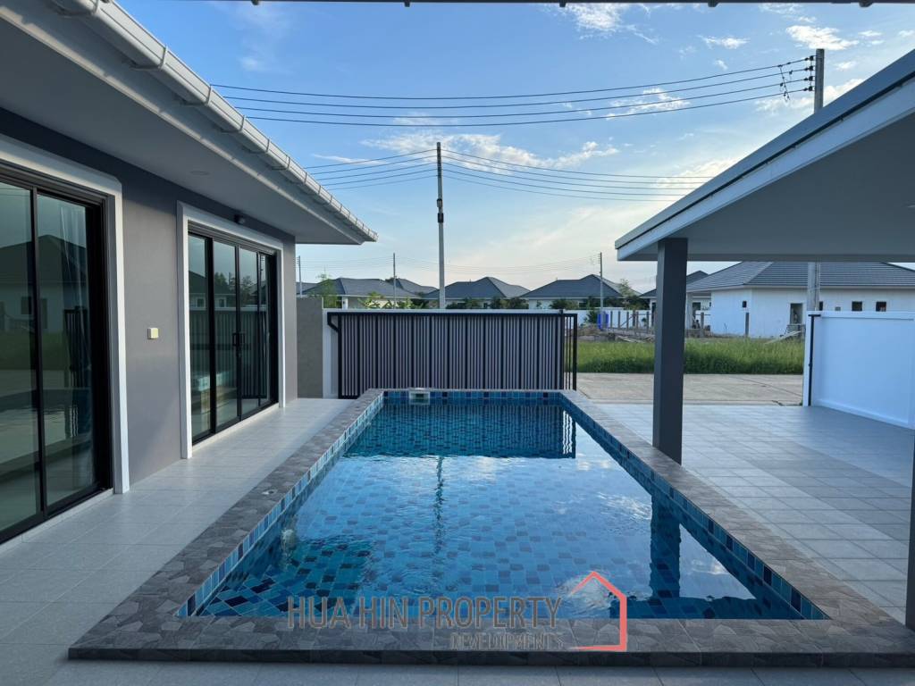 3 bed 3 bath 200 SQ.M Huguh Home Pool Villa Cha Am