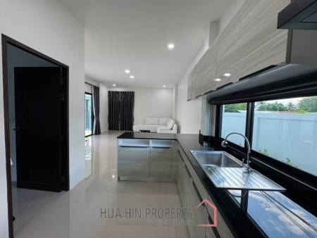 3 bed 3 bath 200 SQ.M Huguh Home Pool Villa Cha Am