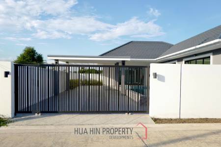 3 bed 3 bath 200 SQ.M Huguh Home Pool Villa Cha Am