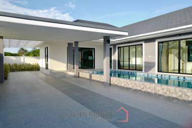 3 bed 3 bath 200 SQ.M Huguh Home Pool Villa Cha Am 3 bed 3 bath 200 SQ.M Huguh Home Pool Villa Cha Am