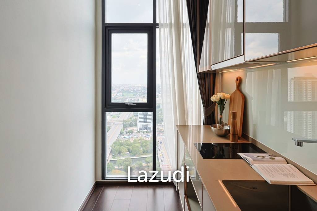 2 Bed Duplex 65SQ.M C Ekkamai