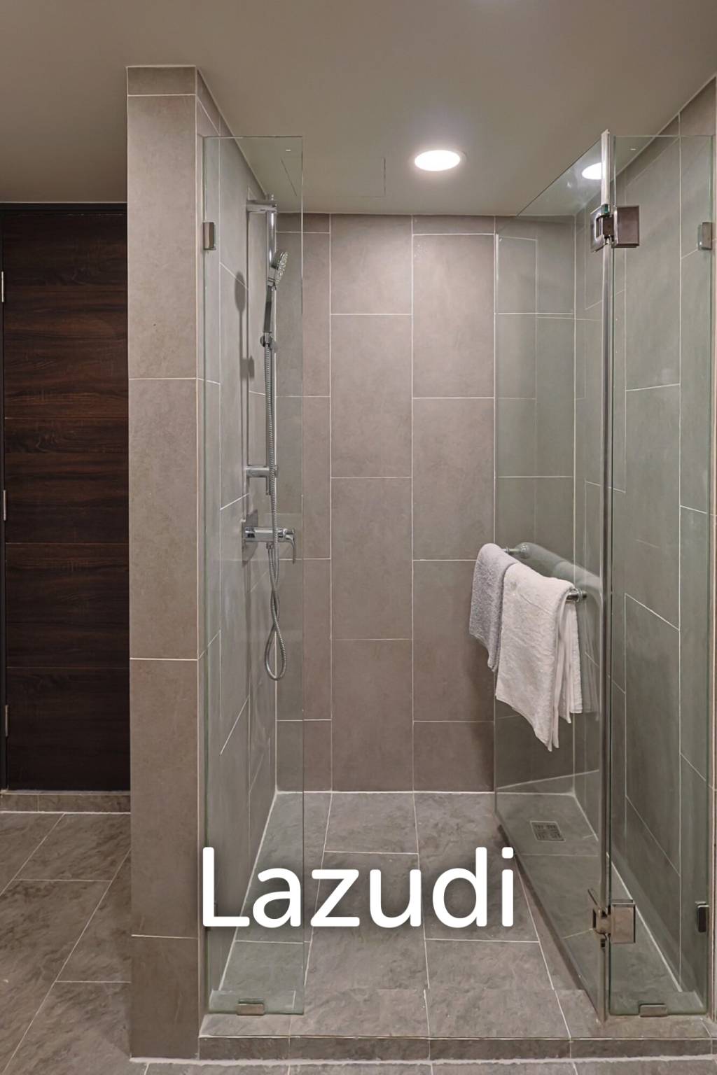 2 Bed Duplex 65SQ.M C Ekkamai