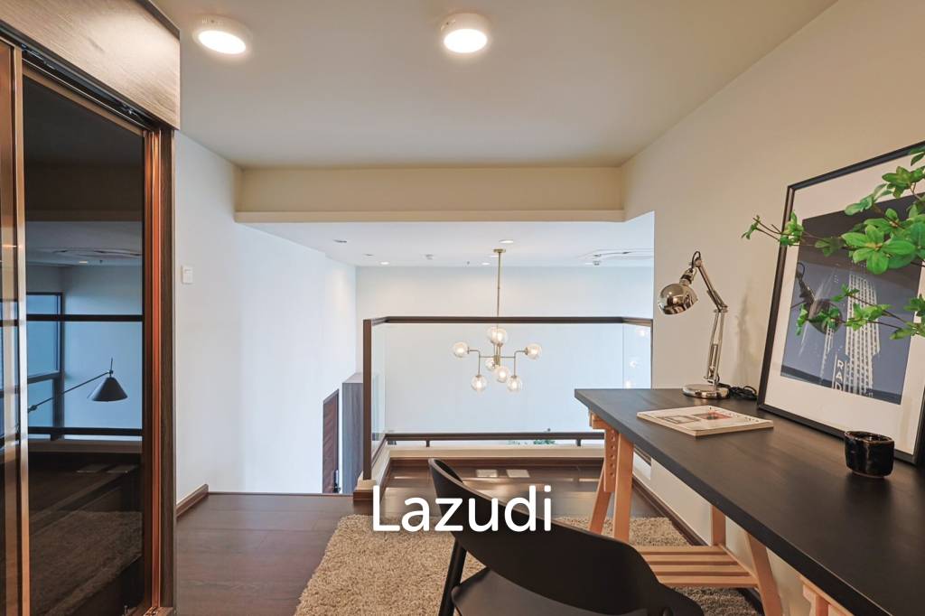 2 Bed Duplex 65SQ.M C Ekkamai