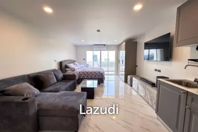 Studio 1 Bathroom 44 SQ.M. Pattaya Hill Resort