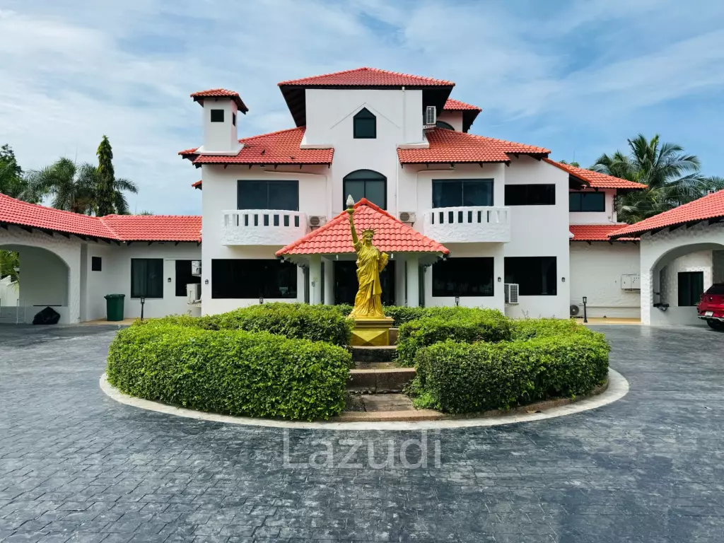 8 Beds 9 Baths 1,000 SQ.M. Pattaya Paradise Village
