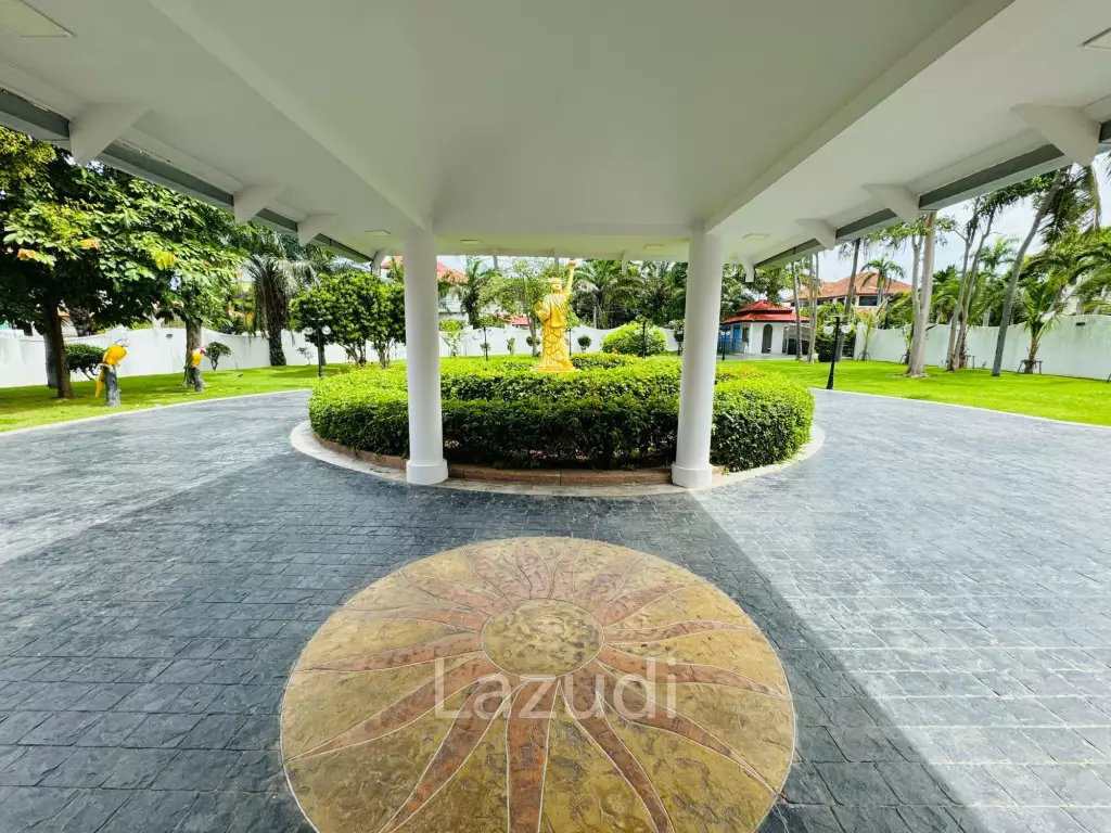 8 Beds 9 Baths 1,000 SQ.M. Pattaya Paradise Village