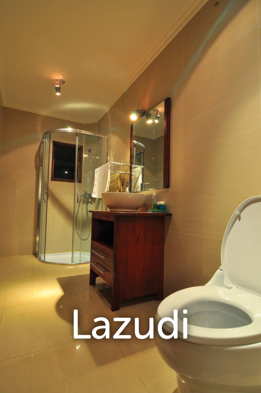 Beachfront Leasehold apartment in Nusa Dua