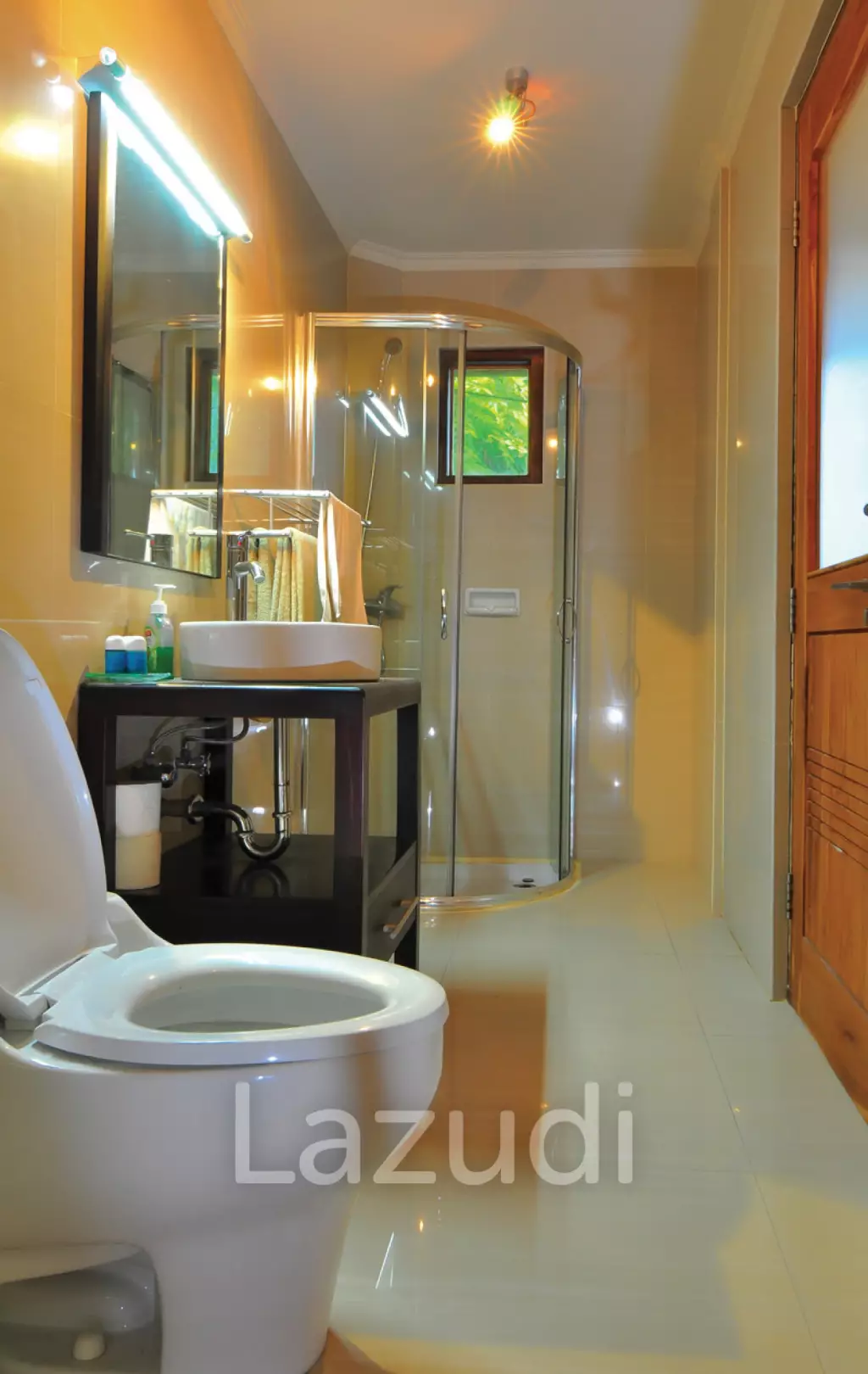 Beachfront Leasehold apartment in Nusa Dua