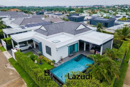 Luxuriöse moderne Villa in Hua Hin mit Pool und Blick auf die Berge