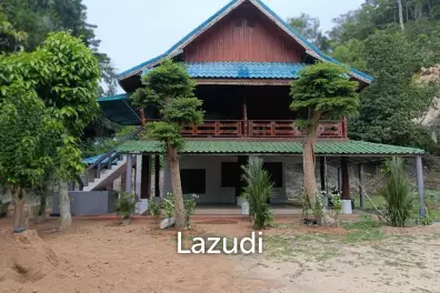 Charming Two-Story Wooden Home in Ko Pha-ngan