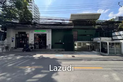 Restaurant and Bar in Thong Lor