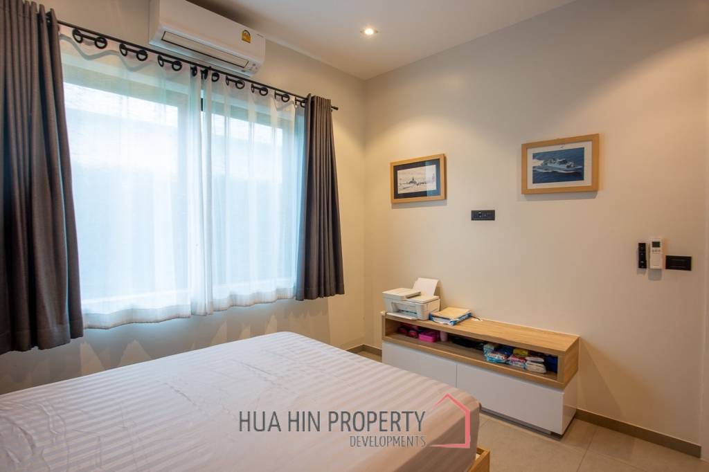 Luxury Modern Villa in Hua Hin with Pool and Mountain Views