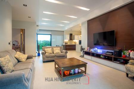 Luxury Modern Villa in Hua Hin with Pool and Mountain Views