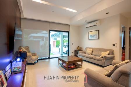 Luxury Modern Villa in Hua Hin with Pool and Mountain Views