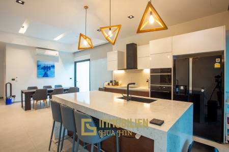 Luxury Modern Villa in Hua Hin with Pool and Mountain Views