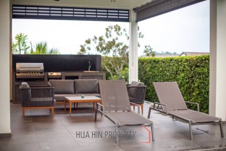 Luxury Modern Villa in Hua Hin with Pool and Mountain Views
