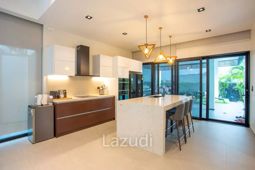 Luxury Modern Villa in Hua Hin with Pool and Mountain Views