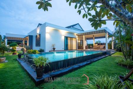 Luxury Modern Villa in Hua Hin with Pool and Mountain Views