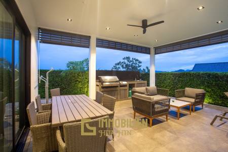 Luxury Modern Villa in Hua Hin with Pool and Mountain Views